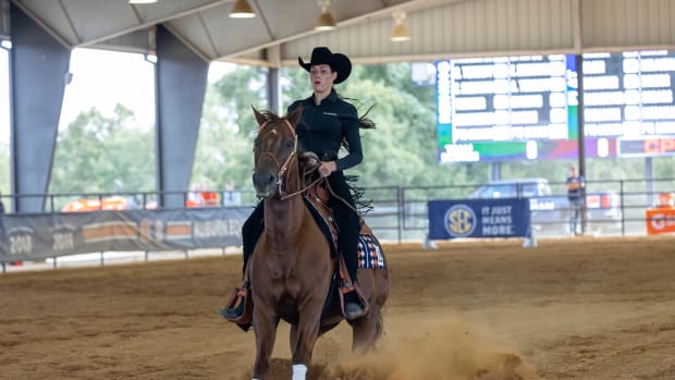 Alexia Tordoff of Auburn Equestrian